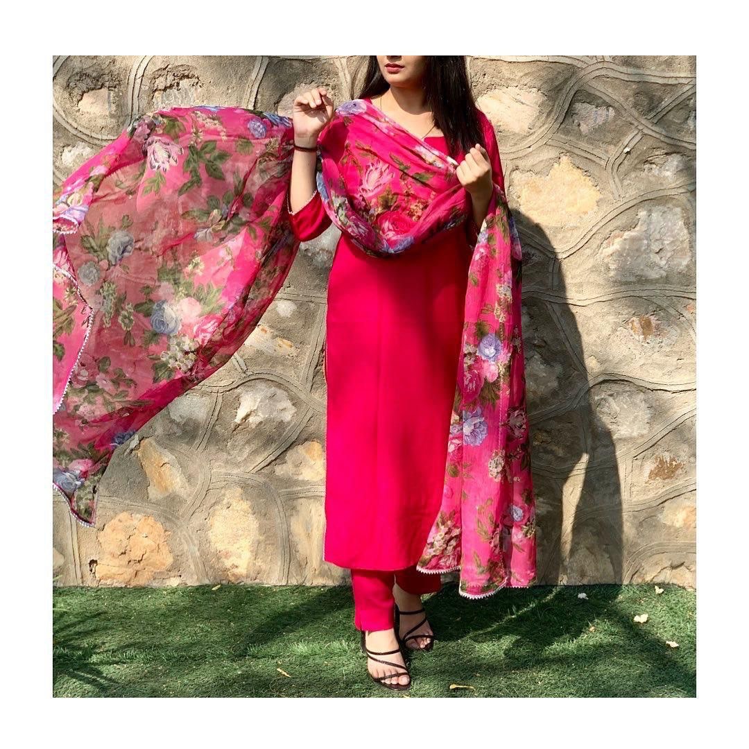 Rani Pink Elegant Kurta Set with Floral Dupatta – Pure Maska Cotton Silk
