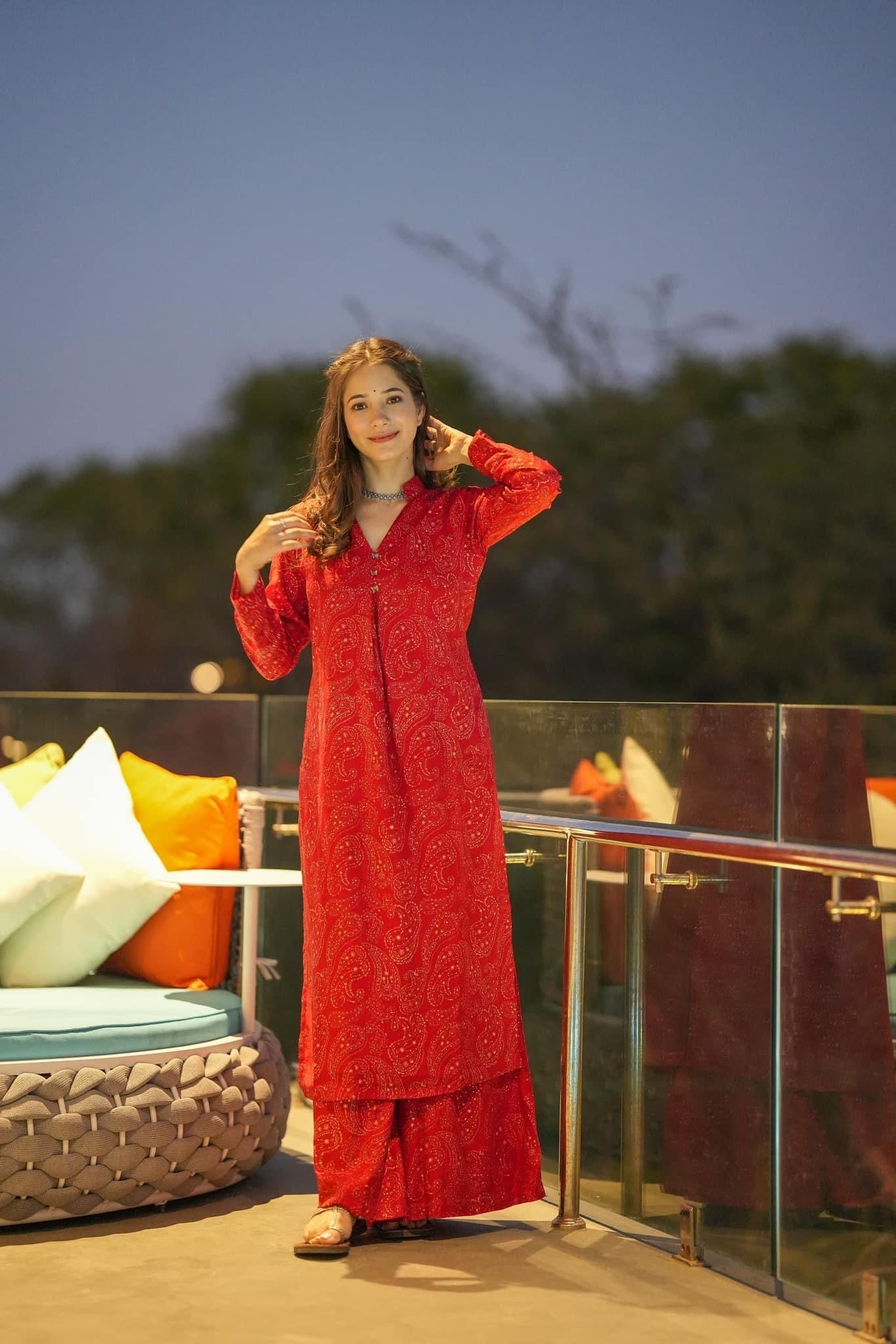 Red Elegance: Maslin Kurta Set with Heavy Digital Print ClothsVilla Main image
