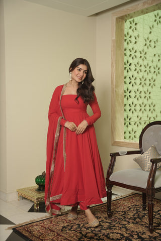 Red Elegant Georgette Anarkali Suit Set with Moti Work – 3-Piece Set Clothsvilla