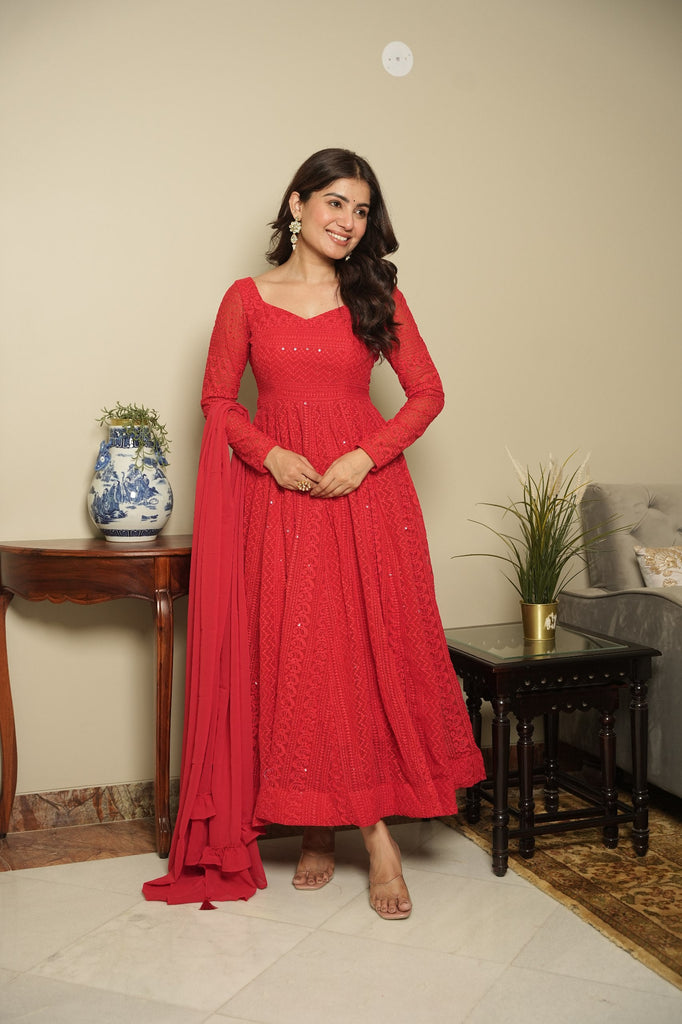 Red Elegant Georgette Printed Suit Set with Tassel Dupatta – Flowy & Chic Clothsvilla