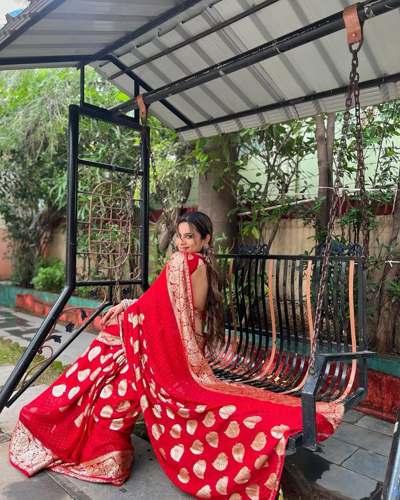 Red Elegant Viscose Georgette Saree with Unstitched Blouse Piece ClothsVilla