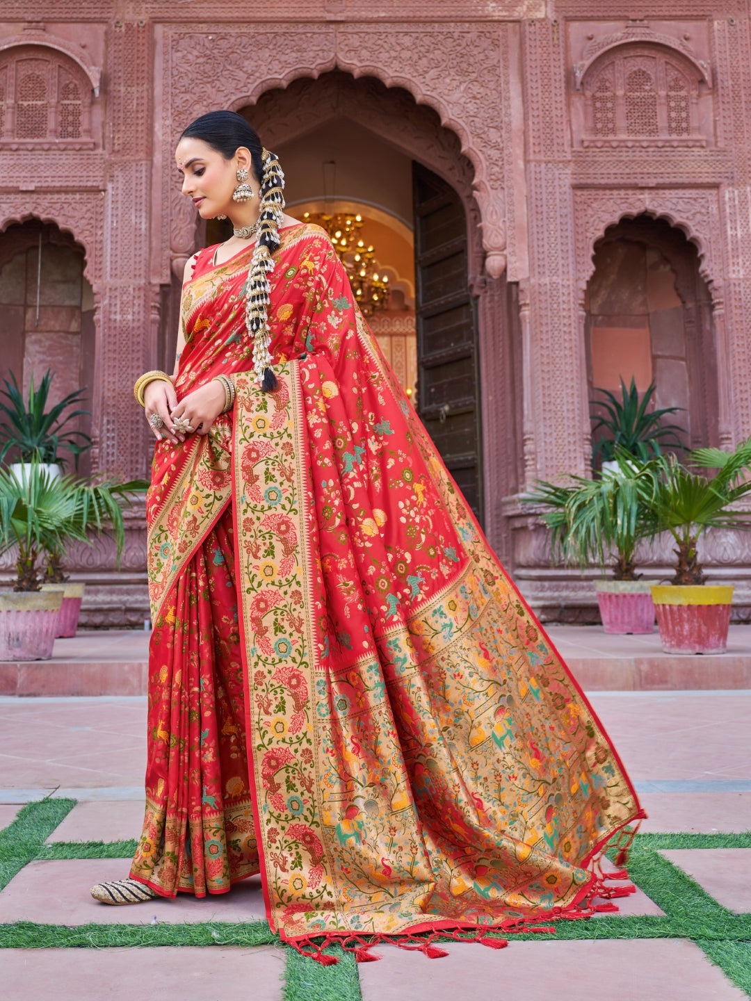 Red Exquisite Banarasi Jacquard Art Silk Saree with Matching Border Blouse – Perfect for Weddings ClothsVilla