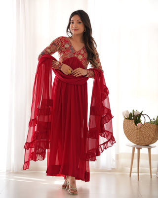 Red New Naira Alia Cut Fit Embroidery Kurta with Dupatta Set – Ready to Wear