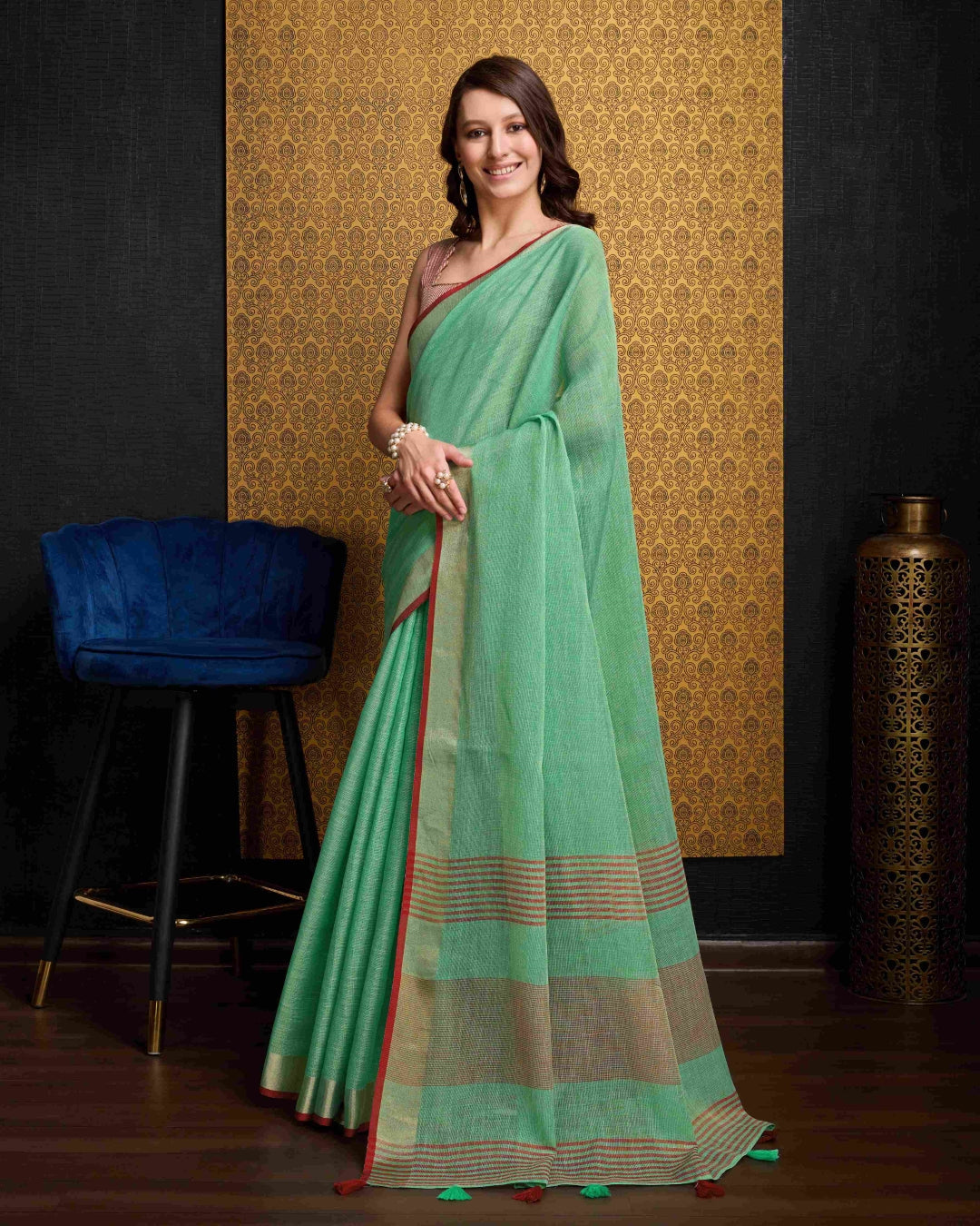 Sea Green Elegant Solid Saree with Zari Border – Timeless Grace Secondary image