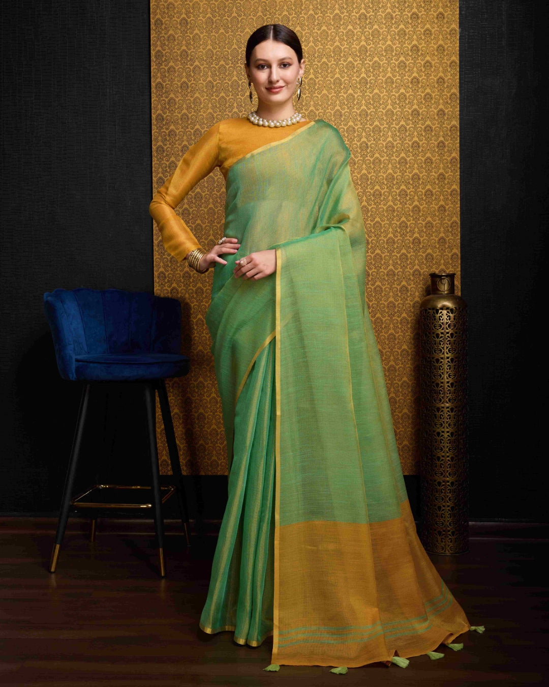 Sea Green Elegant Woven Design Linen Blend Saree with Zari Border Secondary image