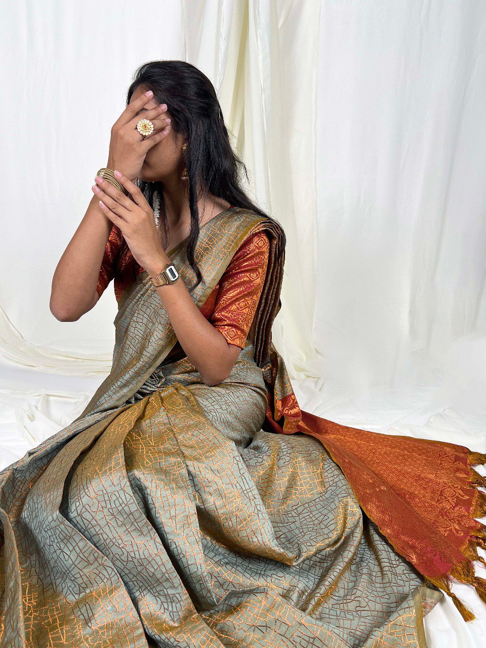 Sea Green Handwoven Kanchipuram Zari Weaving Saree with Unstitched Blouse Piece ClothsVilla
