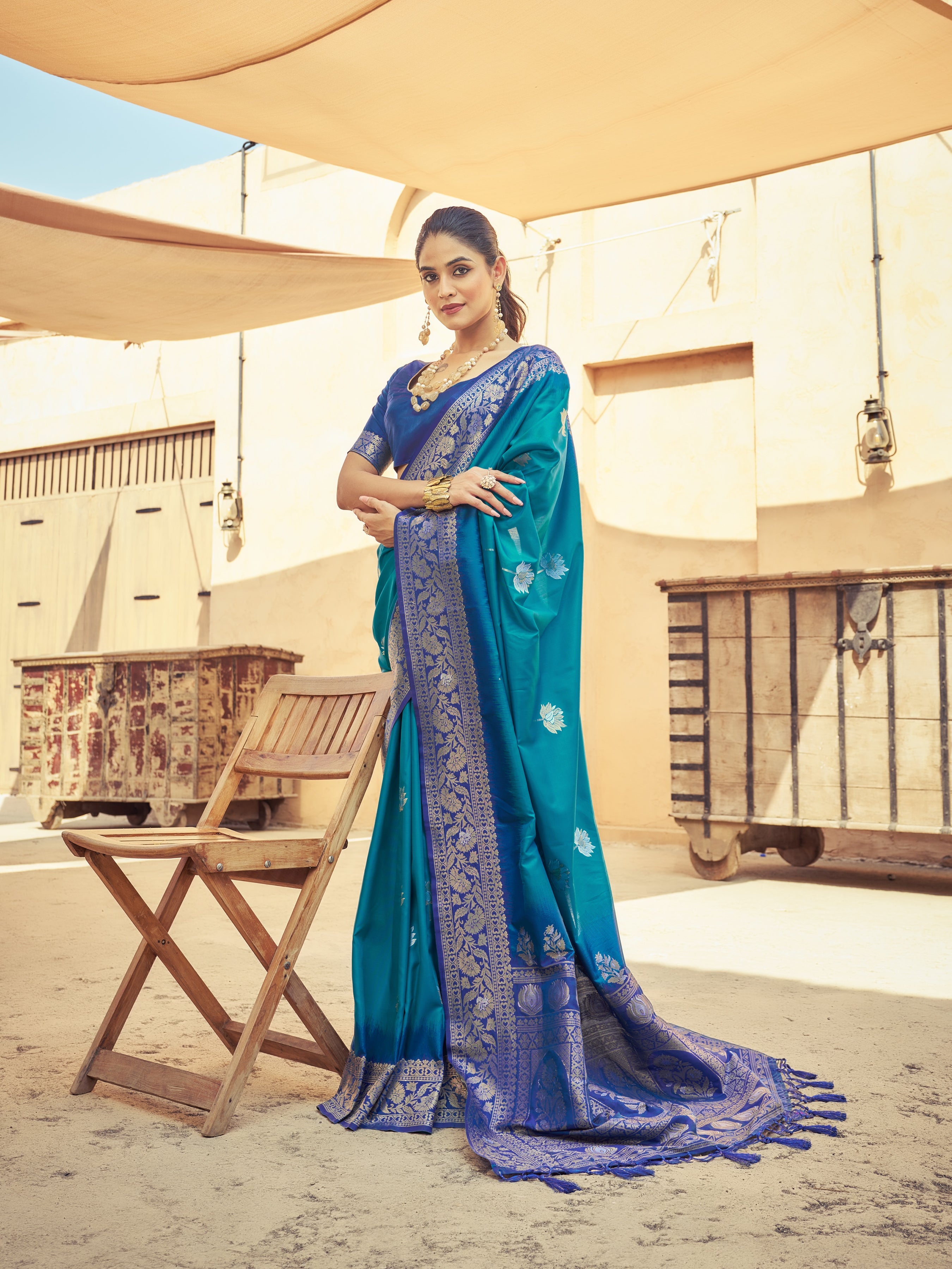 Sky Blue Elegant Zari Woven Cotton Slub Saree with Georgette Blouse Secondary image