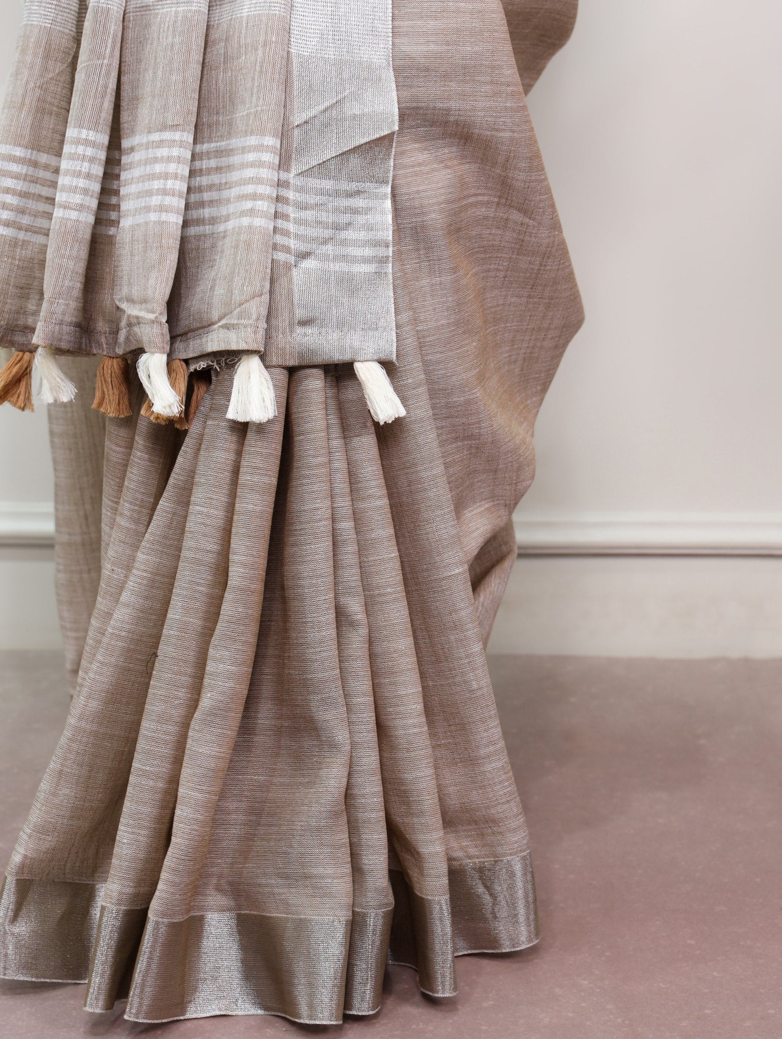 Soft Linen Saree with Zari Border ClothsVilla