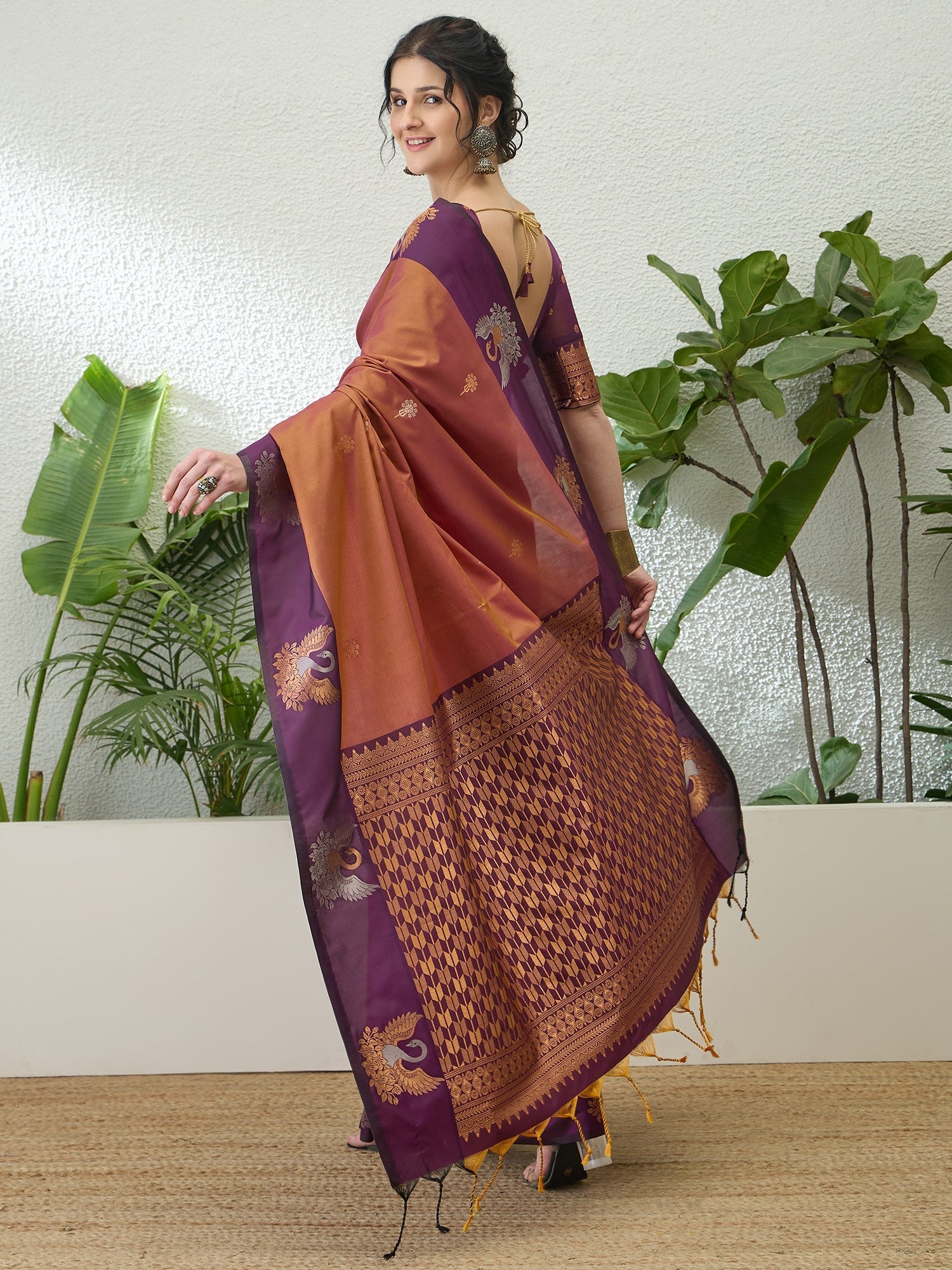 Tarunika Handloom Silk Saree for Wedding & Festive Wear ClothsVilla