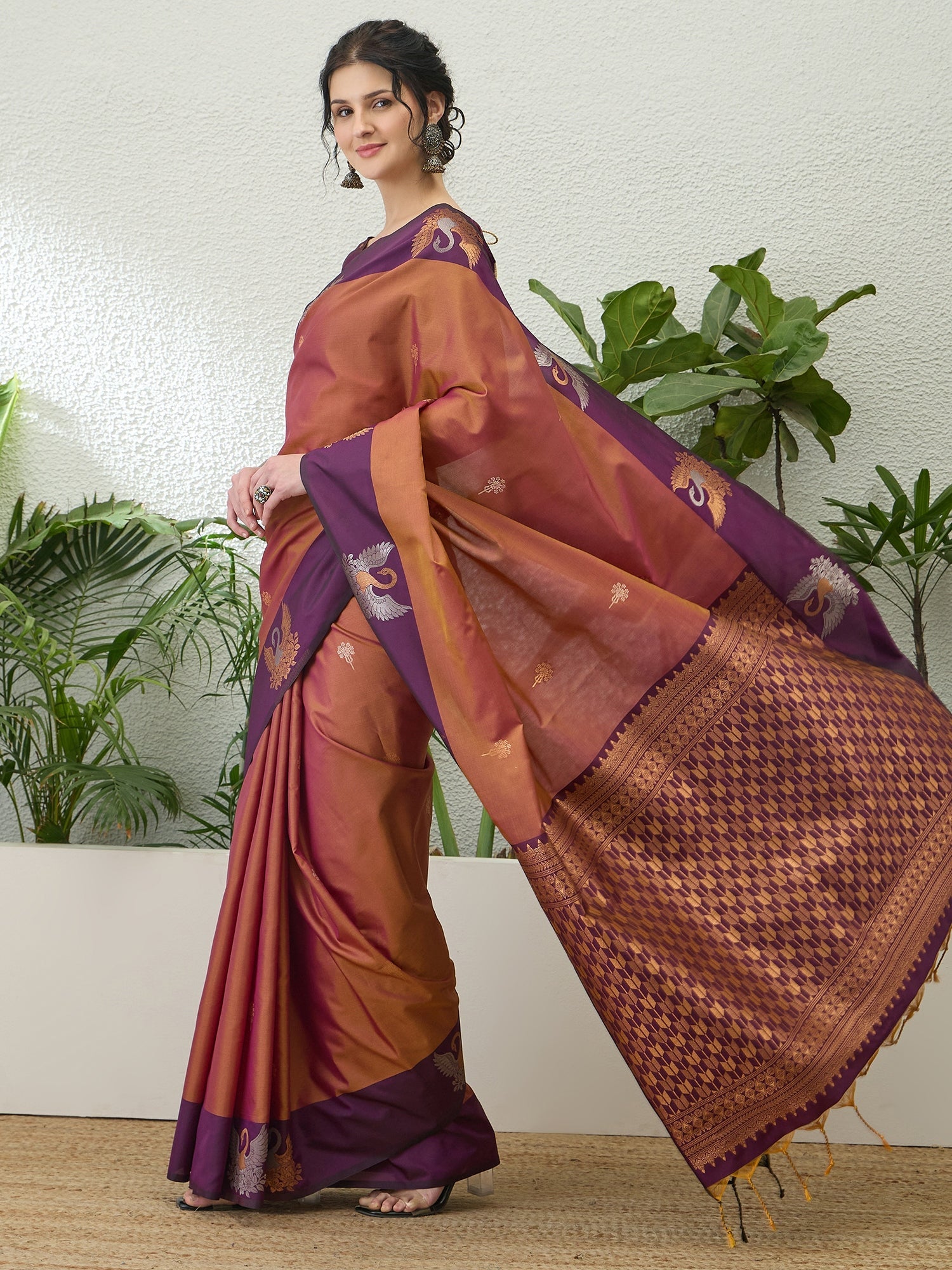 Tarunika Handloom Silk Saree for Wedding & Festive Wear ClothsVilla
