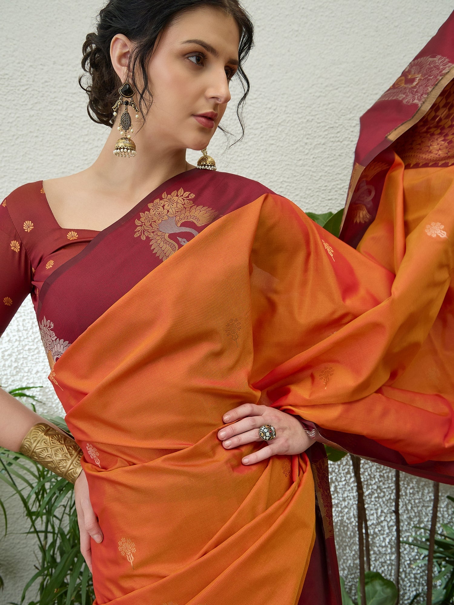 Tarunika Handloom Silk Saree for Wedding & Festive Wear ClothsVilla