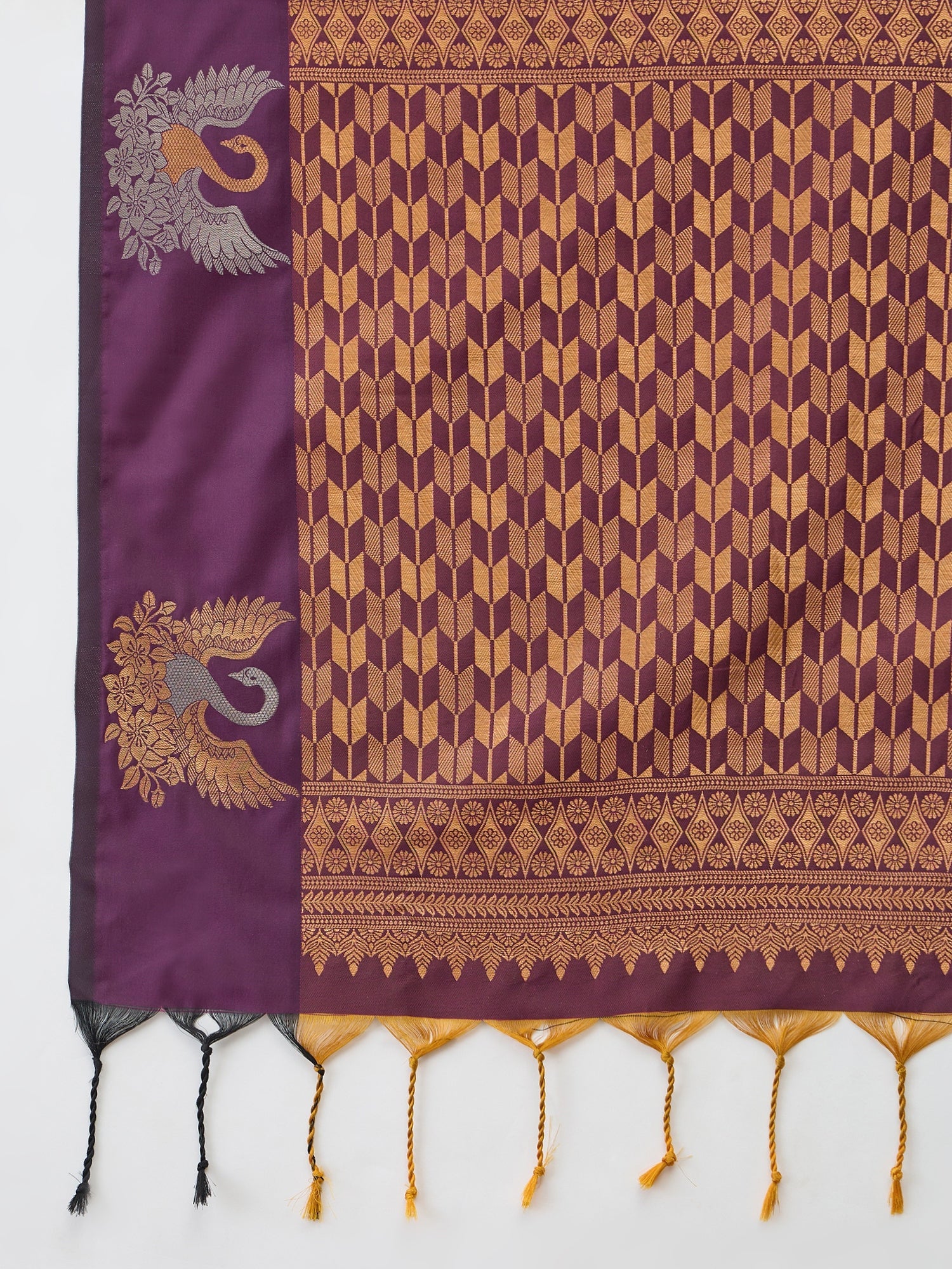 Tarunika Handloom Silk Saree for Wedding & Festive Wear ClothsVilla