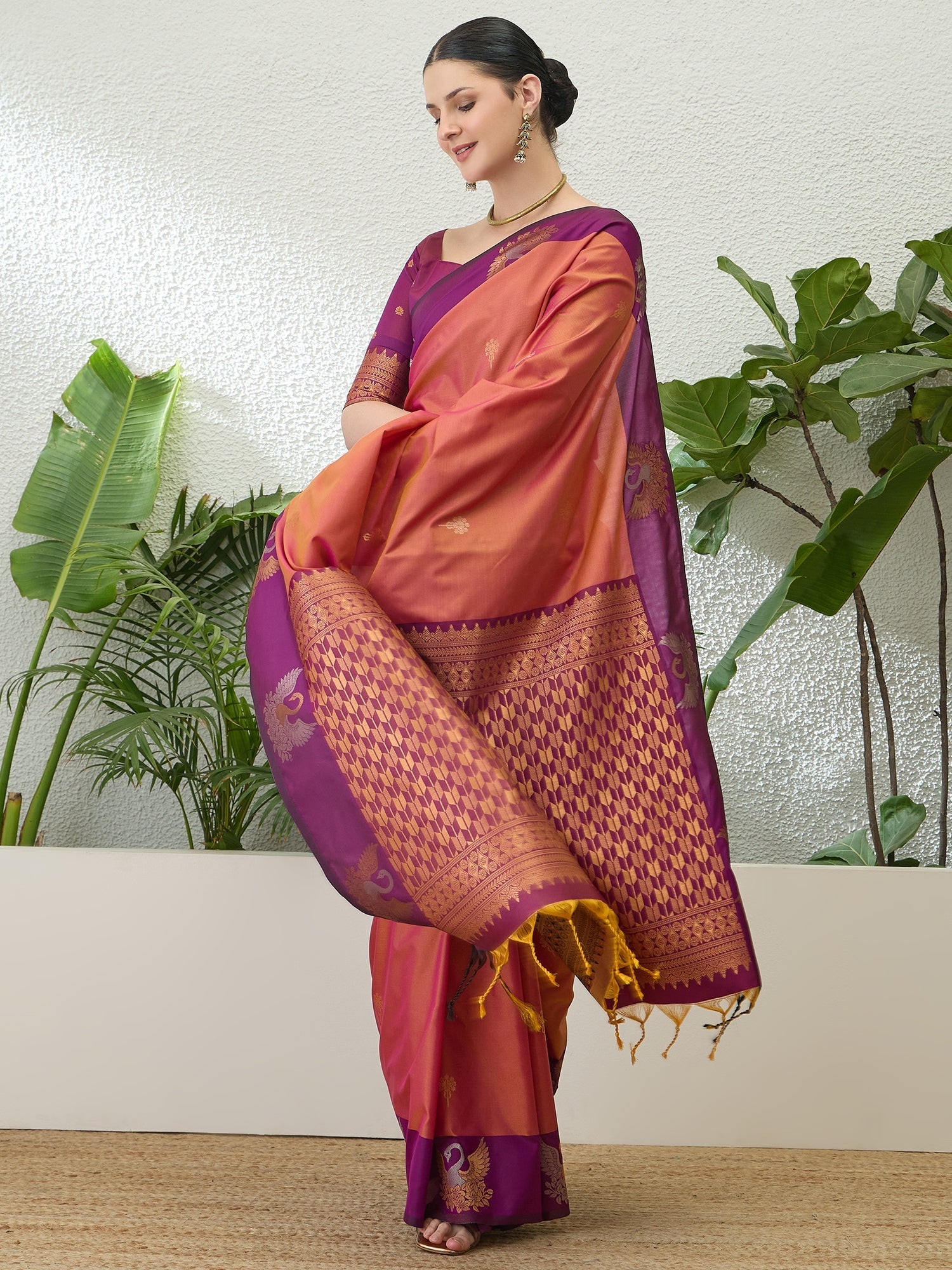 Tarunika Handloom Silk Saree for Wedding & Festive Wear ClothsVilla