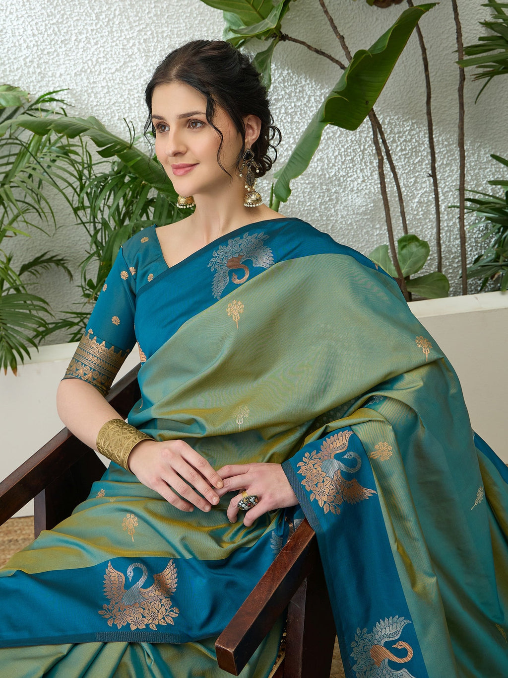 Tarunika Handloom Silk Saree for Wedding & Festive Wear ClothsVilla
