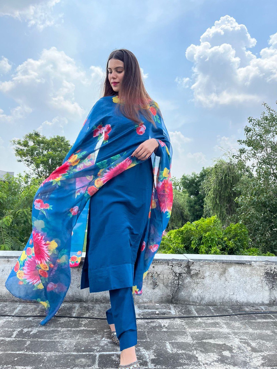 Teal Blue Elegant Cotton Silk Suit Set with Floral Organza Dupatta