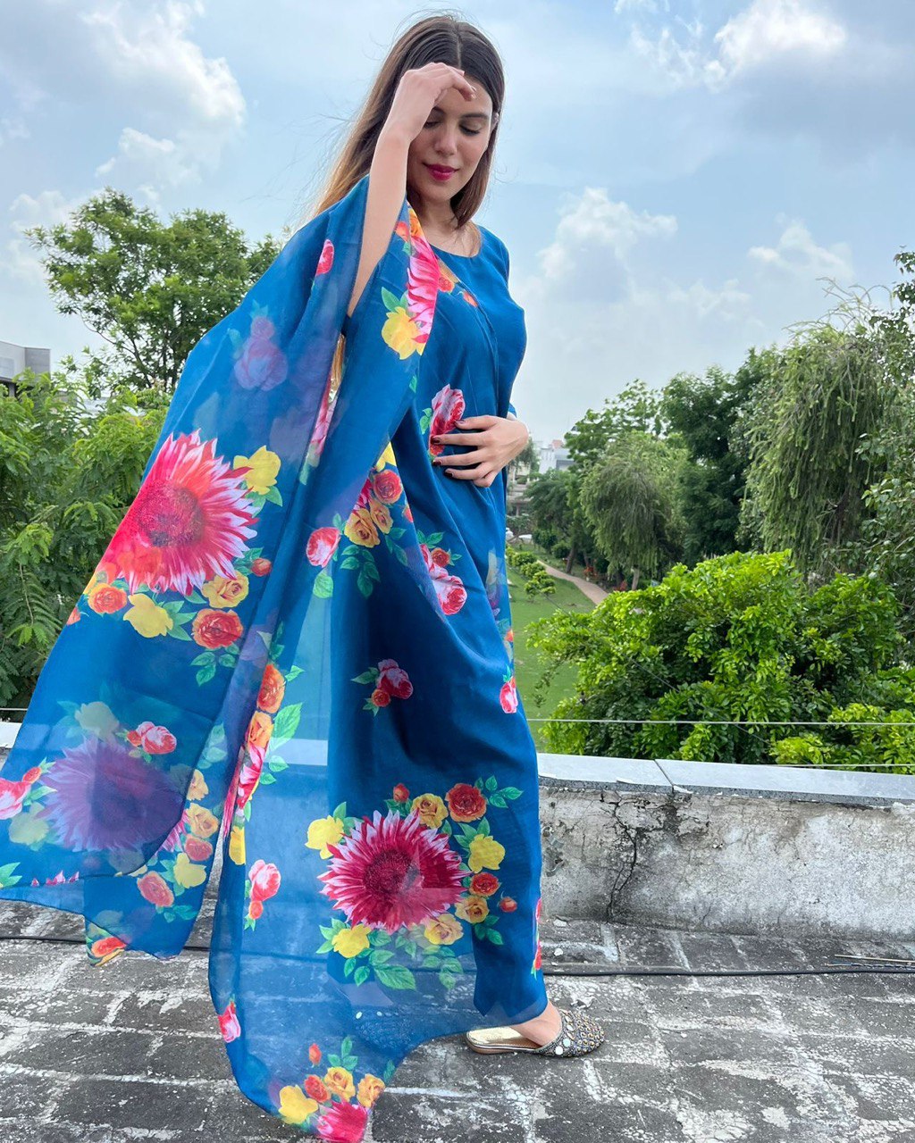 Teal Blue Elegant Cotton Silk Suit Set with Floral Organza Dupatta