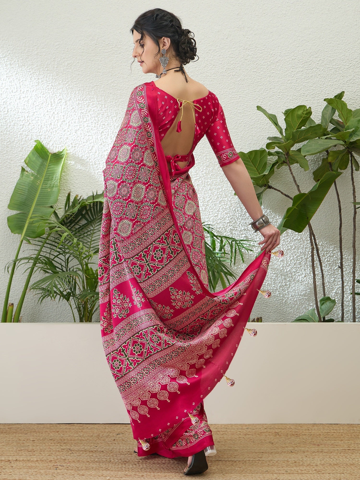 Vritara Graceful Semi Modal Saree for Ethnic Celebrations ClothsVilla