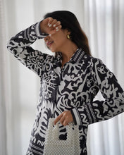 Load image into Gallery viewer, White &amp; Black Floral Pattern Co-Ord Set