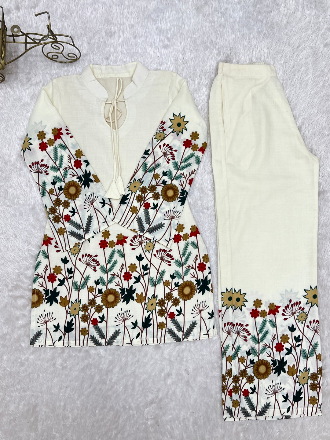 White Cotton Floral Printed Kurta Pant Set ClothsVilla