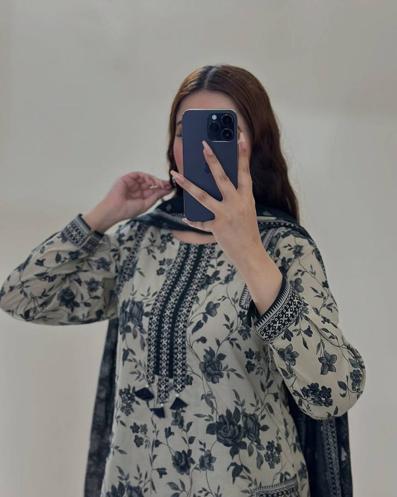 White Digital Printed Pure Natural Crepe Kurti Plazzo Set with Printed Chiffon Georgette Dupatta – Fully Stitched ClothsVilla