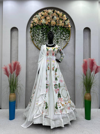 White Elegant Fox Georgette Lehenga Set with Full-Stitched Top & Lace Border Dupatta ClothsVilla