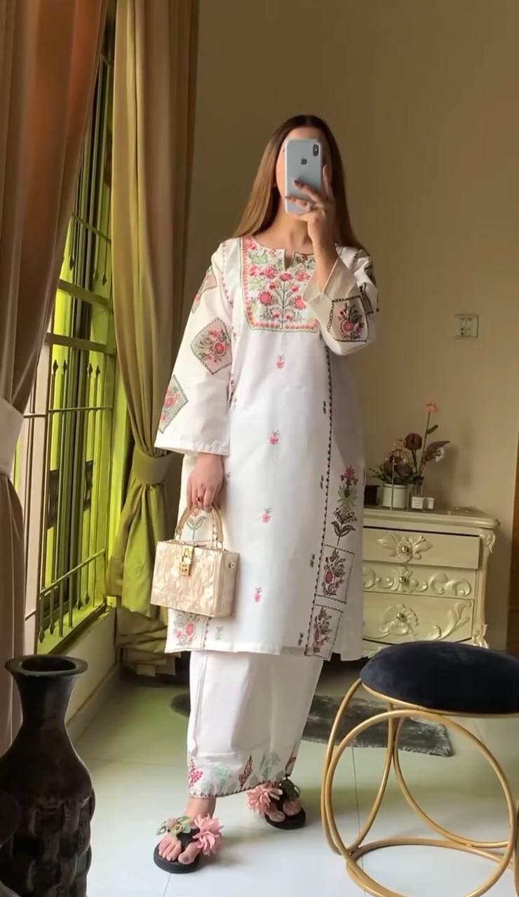 White Elegant Heavy Rayon Silk Embroidered Kurta Plazzo Set Clothsvilla Main image