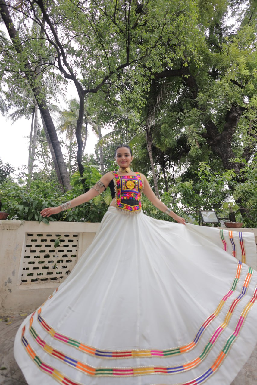 White Festive Roman Fabric Lehenga with black Kutchi Gamthi Embroidered Top ClothsVilla
