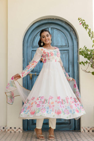 White Floral Digital Printed Organza Silk Anarkali Set with Gota Lace Dupatta – Fully Stitched ClothsVilla