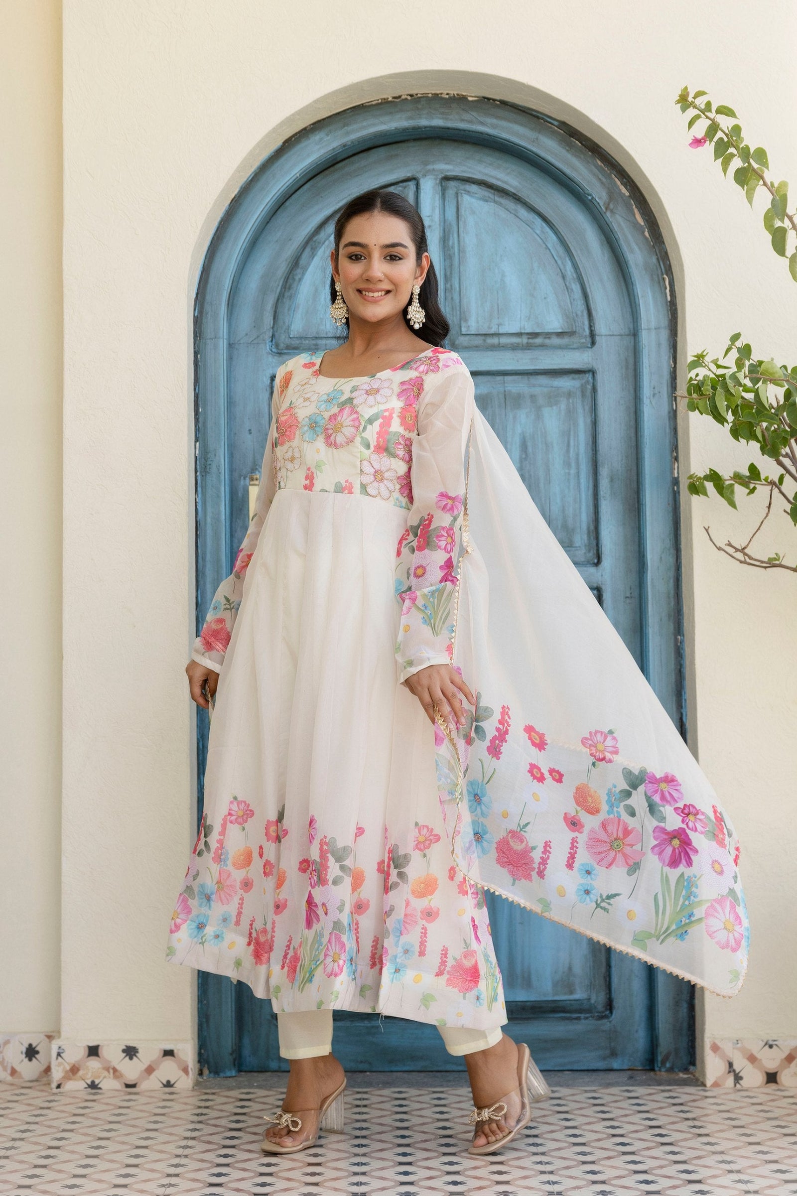 White Floral Digital Printed Organza Silk Anarkali Set with Gota Lace Dupatta – Fully Stitched ClothsVilla