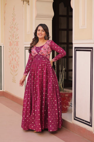 Wine Elegant Staple Jacquard Weaving Gown with Position Print Choli Clothsvilla