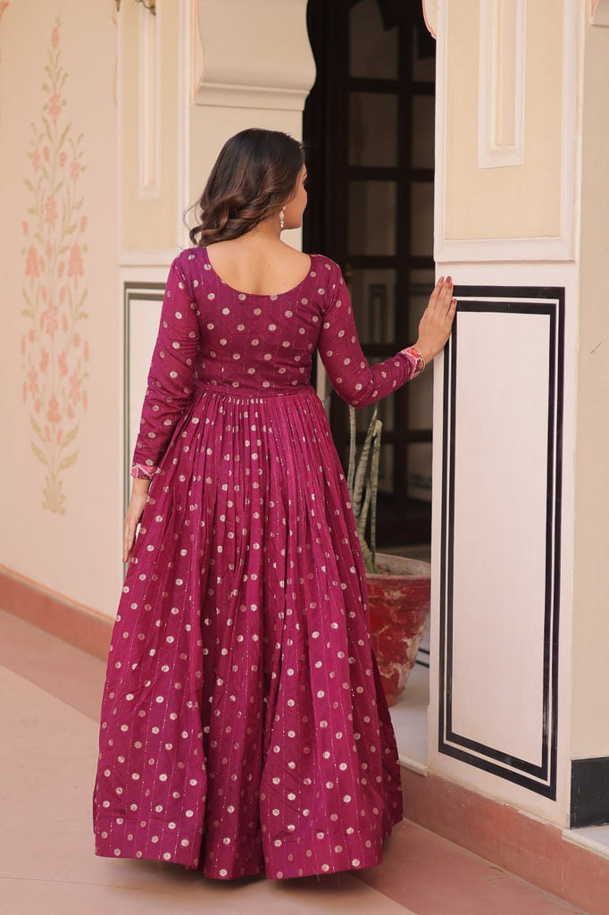 Wine Elegant Staple Jacquard Weaving Gown with Position Print Choli Clothsvilla