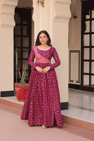 Wine Elegant Staple Jacquard Weaving Gown with Position Print Choli Clothsvilla