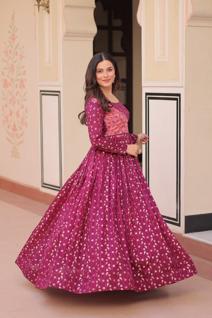 Wine Elegant Staple Jacquard Weaving Gown with Position Print Choli Clothsvilla