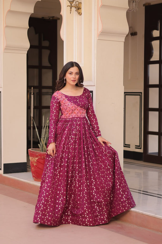 Wine Elegant Staple Jacquard Weaving Gown with Position Print Choli Clothsvilla