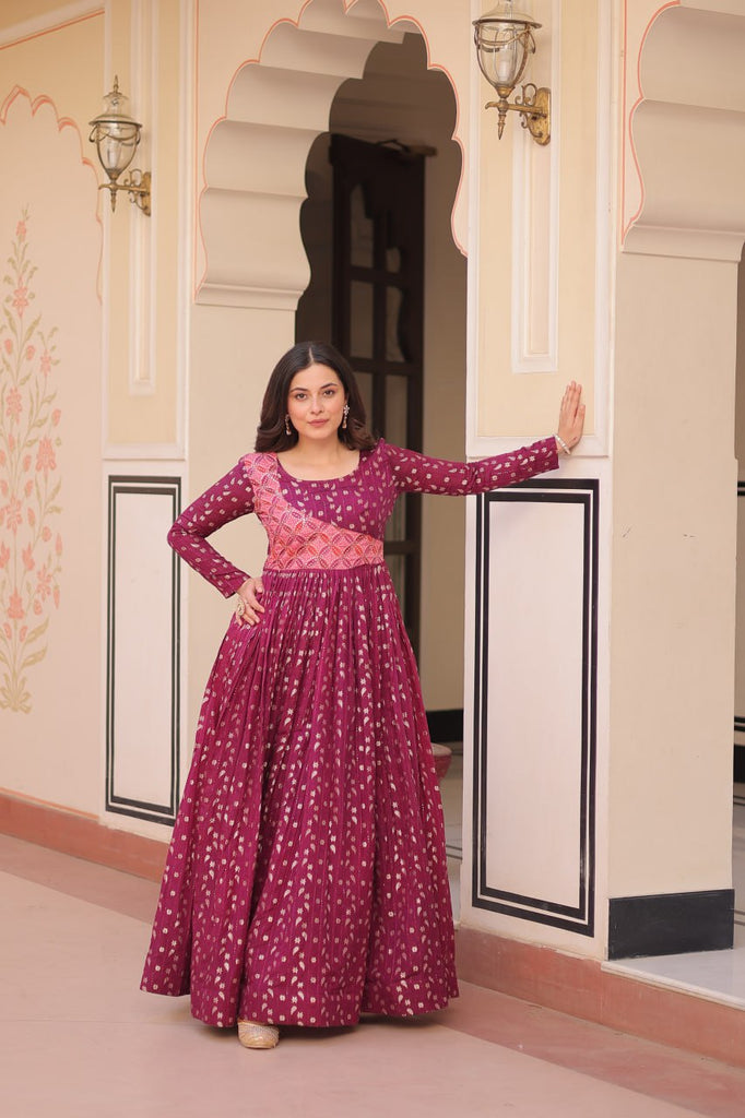 Wine Elegant Staple Jacquard Weaving Gown with Position Print Choli Clothsvilla