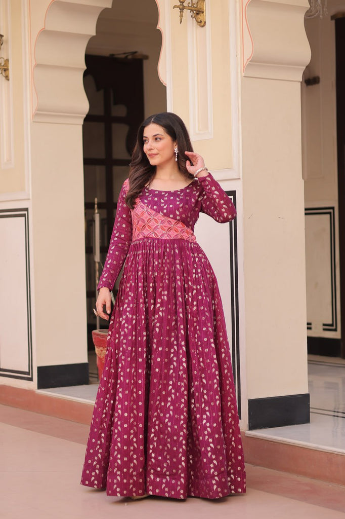 Wine Elegant Staple Jacquard Weaving Gown with Position Print Choli Clothsvilla