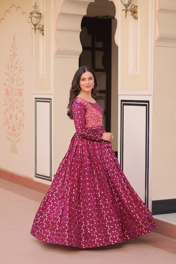 Wine Elegant Staple Jacquard Weaving Gown with Position Print Choli Clothsvilla