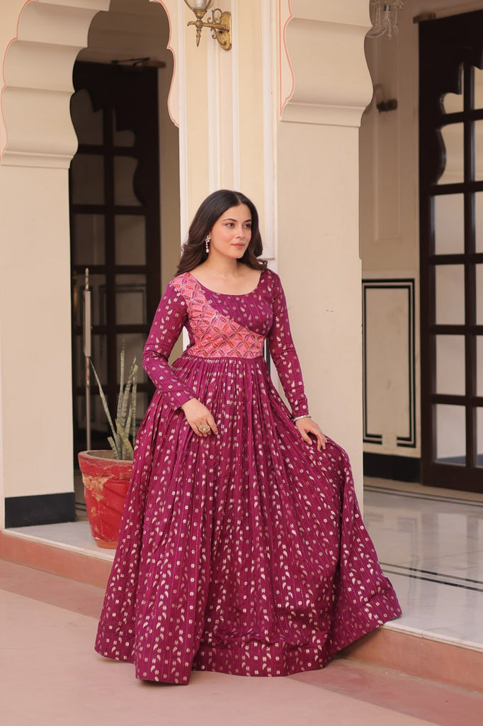 Wine Elegant Staple Jacquard Weaving Gown with Position Print Choli Clothsvilla