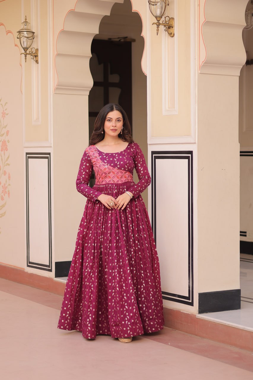 Wine Elegant Staple Jacquard Weaving Gown with Position Print Choli Clothsvilla