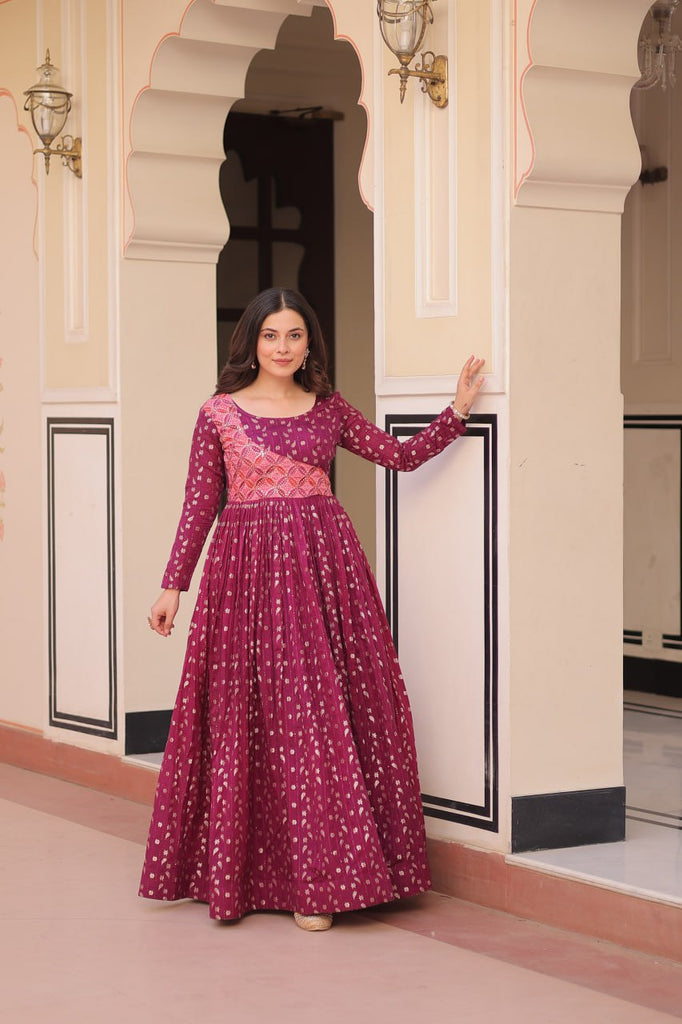 Wine Elegant Staple Jacquard Weaving Gown with Position Print Choli Clothsvilla