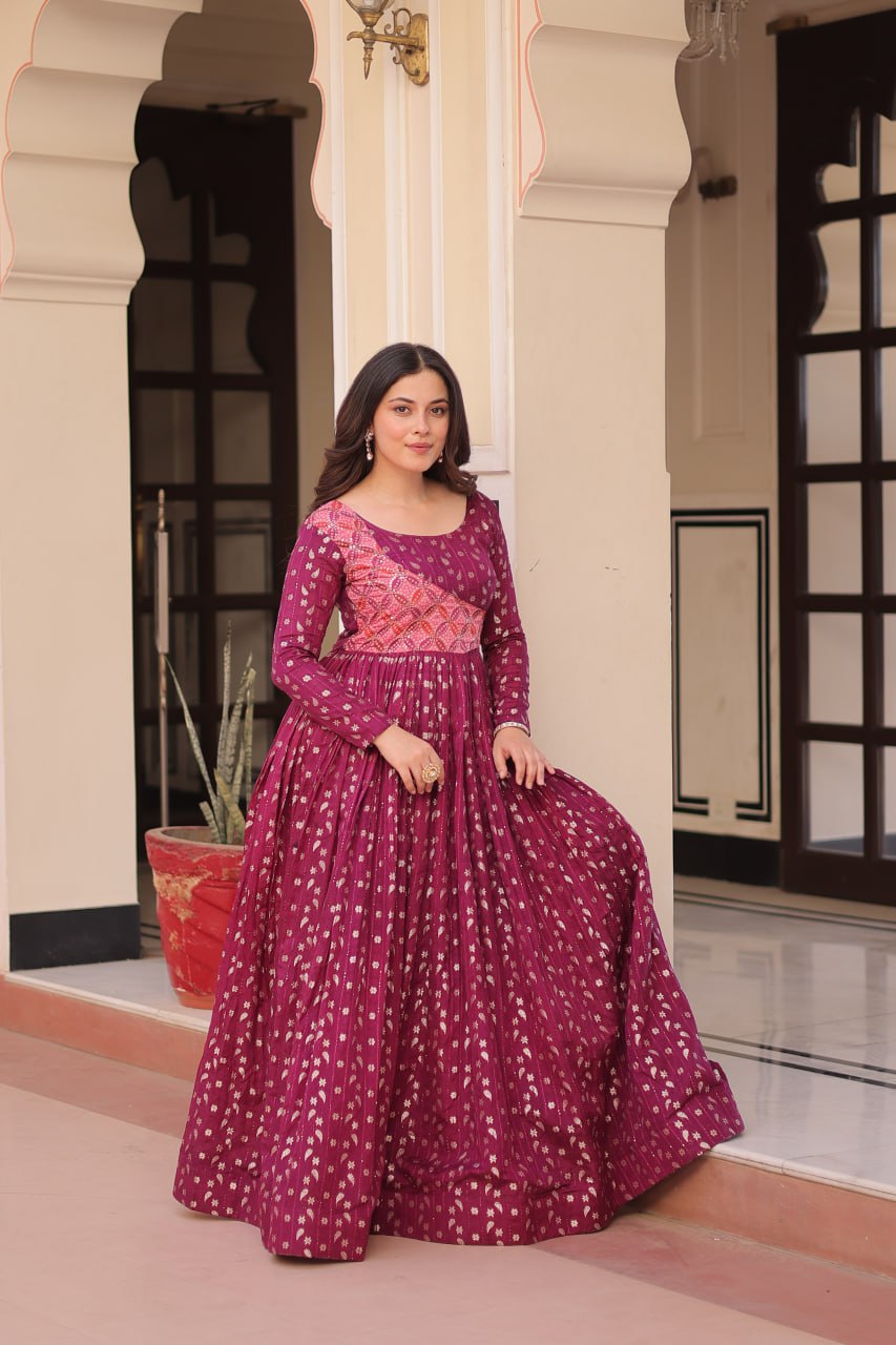 Wine Elegant Staple Jacquard Weaving Gown with Position Print Choli Clothsvilla