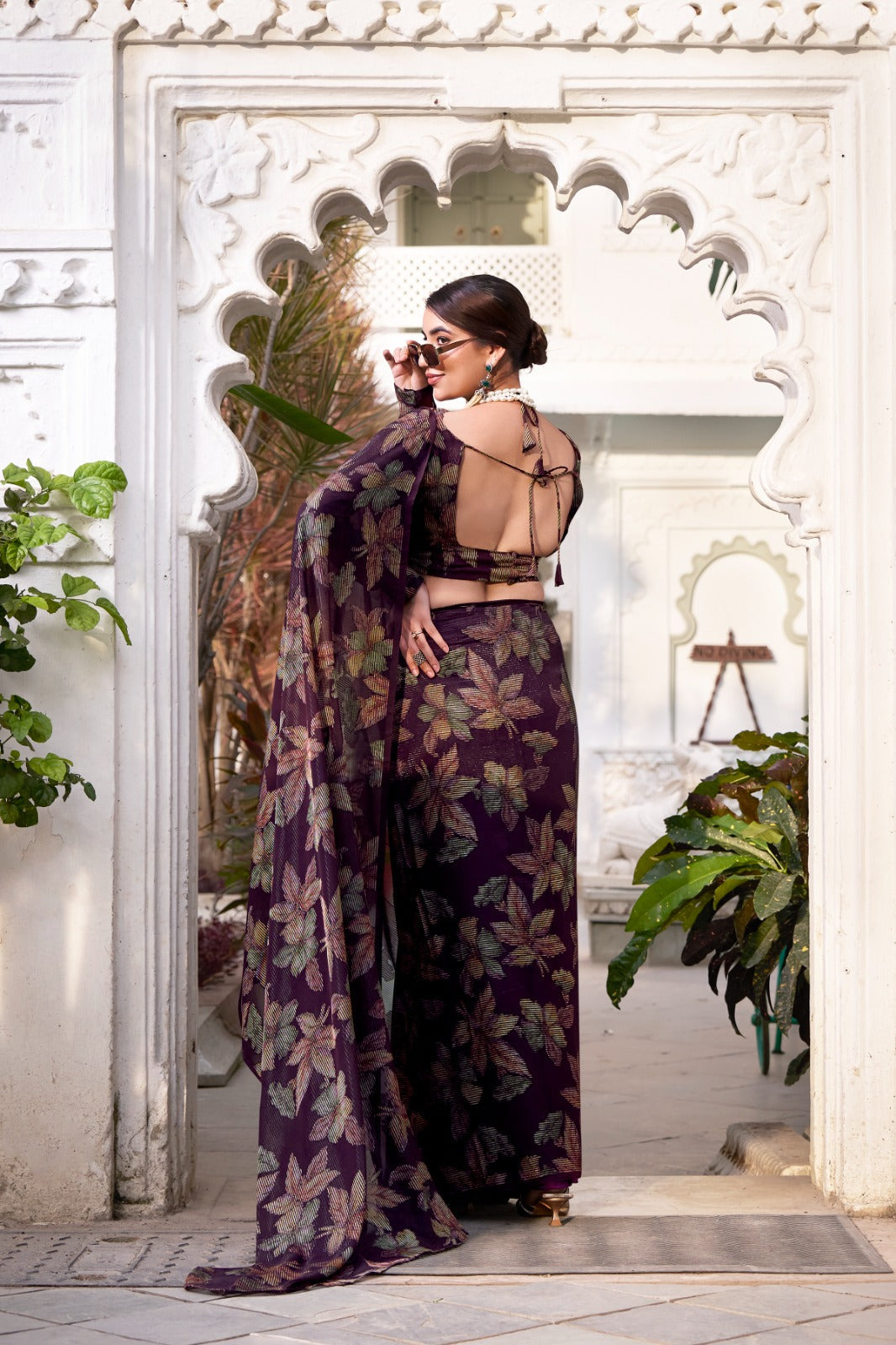 Wine Floral Lurex Brasso Saree with Unstitched Blouse – Elegant Viscose Brasso Work Secondary image