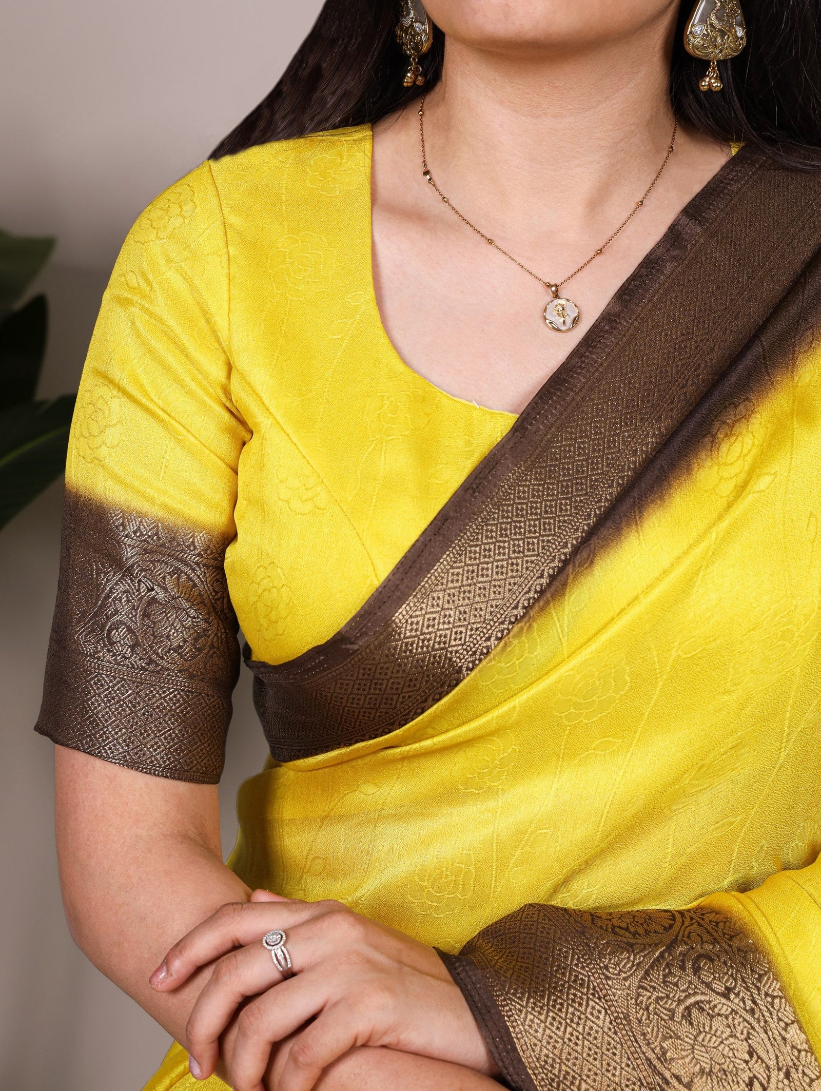 Yellow Elegant Marsh Mello Zari Weaving Saree with Matching Unstitched Blouse – Traditional Festive & Wedding Wear Clothsvilla