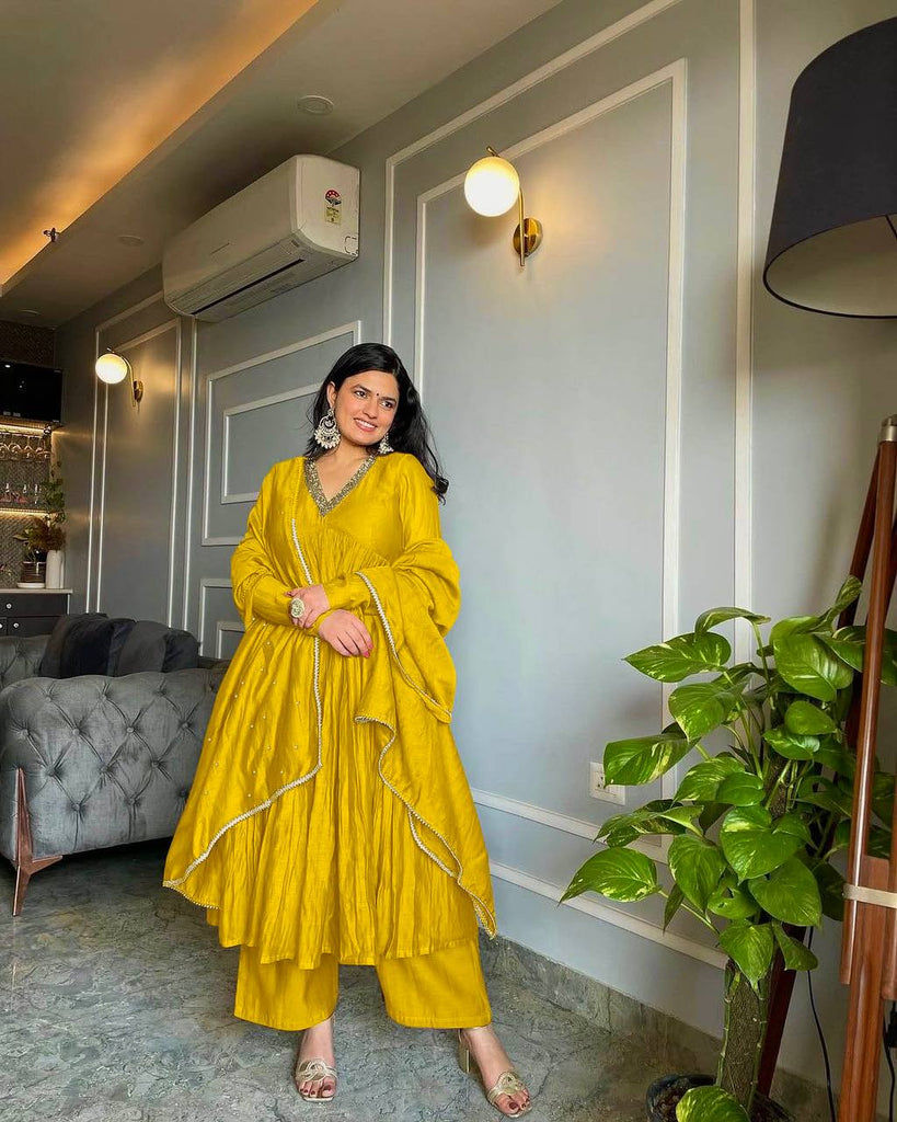 Yellow Elegant Party Wear Alia Cut Anarkali Gown Set with Du Yellow Elegant Party Wear Alia Cut Anarkali Gown Set with Du