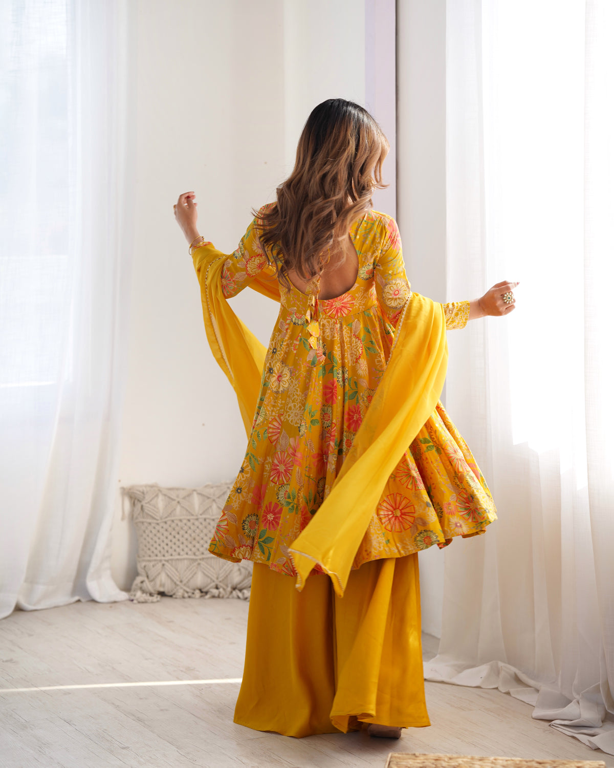 Yellow Elegant Roman Silk Chanderi Kediya Kurta Set with Dupatta & Palazzo