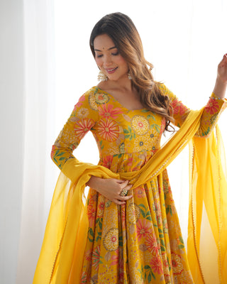 Yellow Elegant Roman Silk Chanderi Kediya Kurta Set with Dupatta & Palazzo