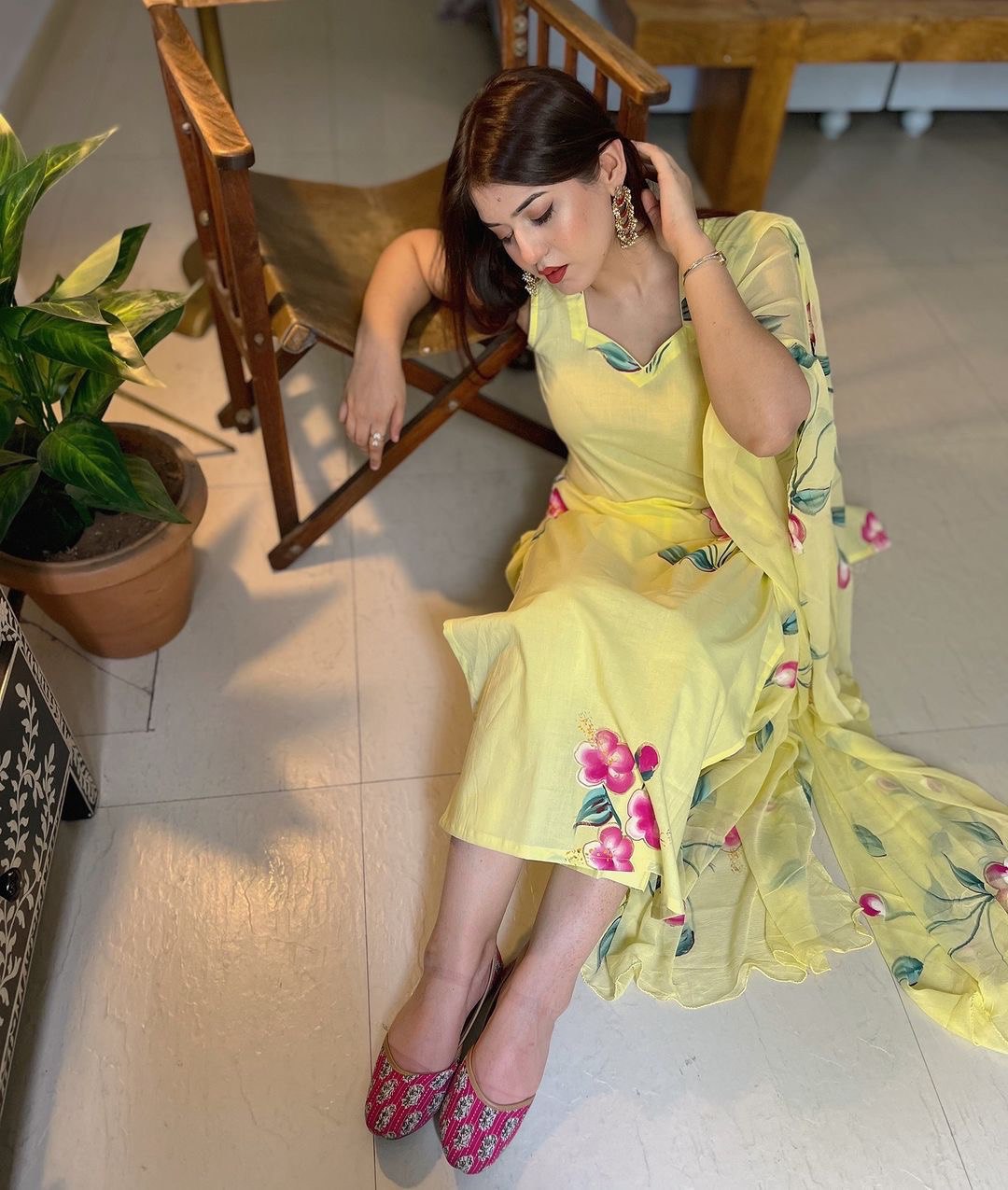 Yellow Floral Handpainted Straight Cut Suit - Elegance with a Modern Touch ClothsVilla