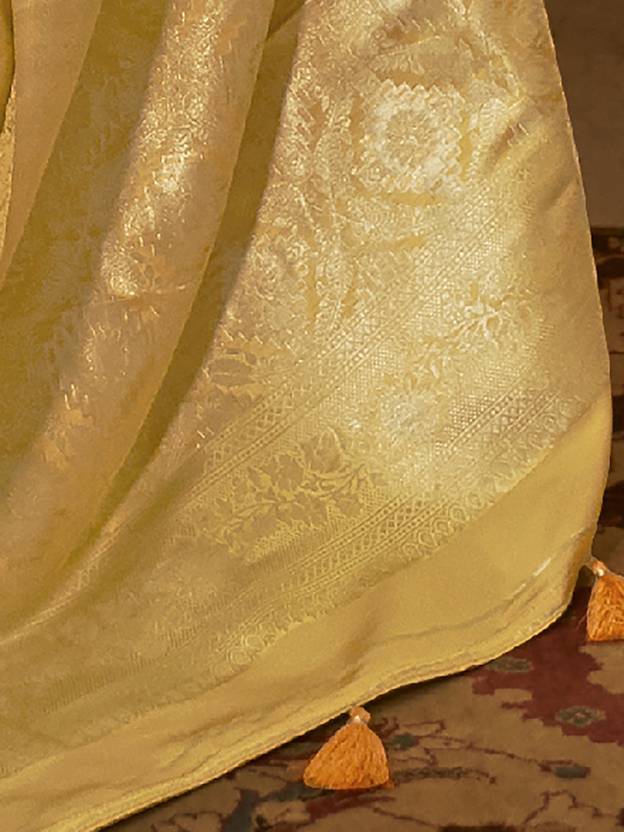 Yellow Graceful Banarasi Silk Blend Saree with Unstitched Blouse Piece ClothsVilla
