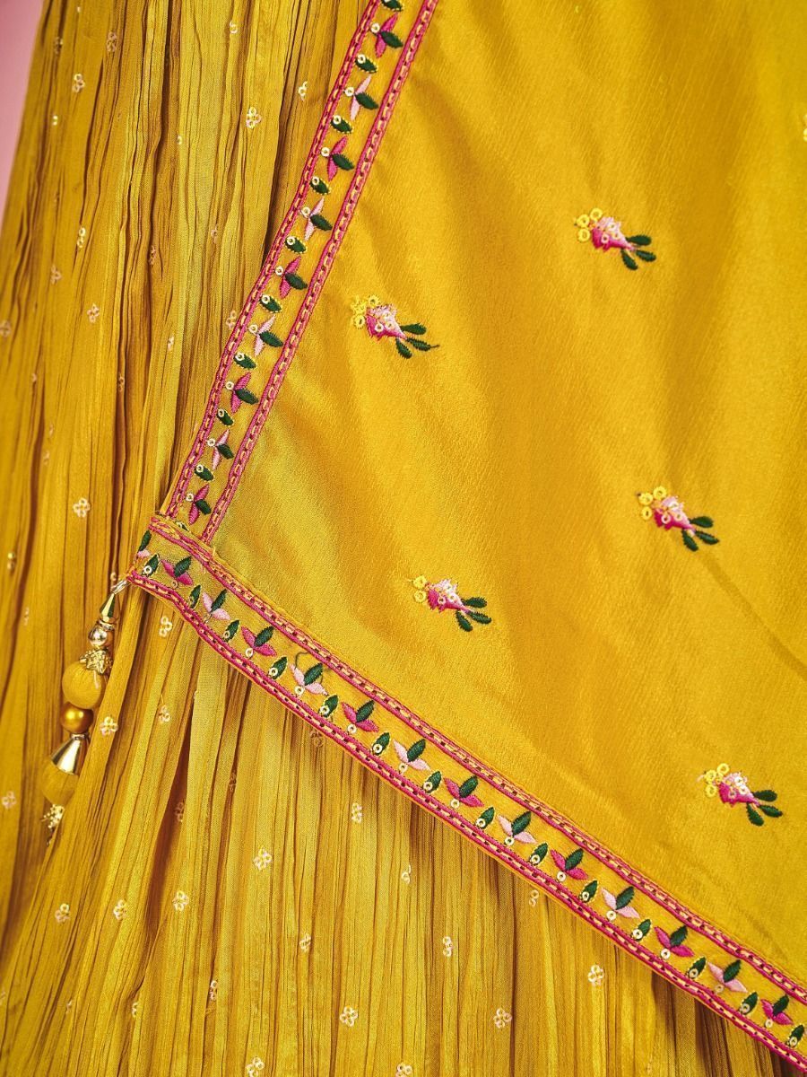 Yellow Pakistani Georgette Lehenga Choli For Indian Festivals & Weddings - Thread Embroidery Work, Mirror Work Clothsvilla