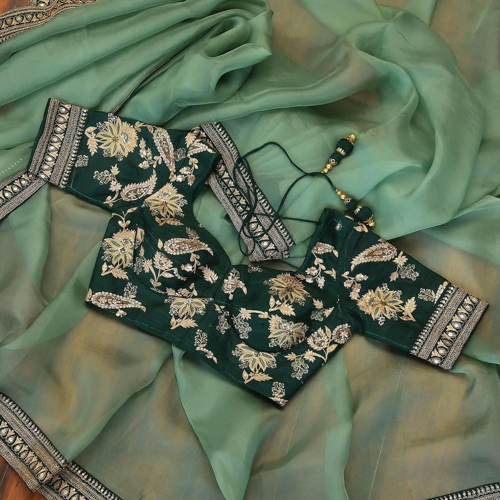 Organza Saree with Lace Border and Embroidery Work with Dashing Silk Blouse ClothsVilla